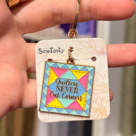 'Quilters Never Cut Corners' Key Ring | Great Gift For Quilters/Sewists